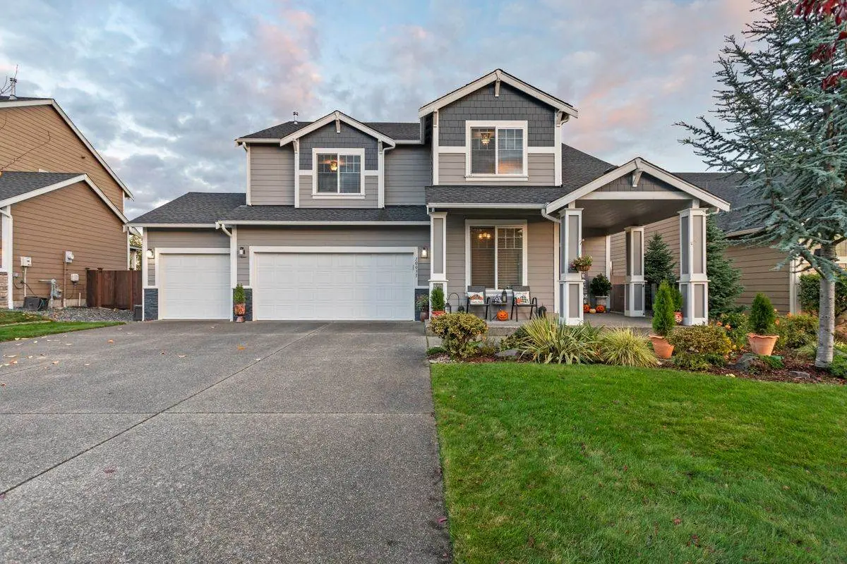 Driveway and porch in Taylors