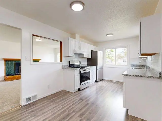 Finished kitchen with the new pass-through